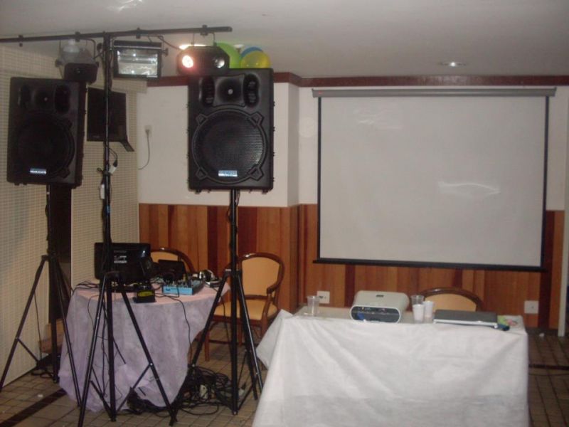 Victor dias som e iluminação