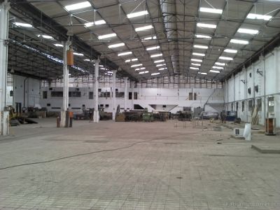 Galpão com 7.000 m² próximo a BR 232