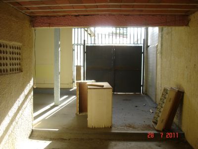 CASA 3 QUARTOS PARA FINS COMERCIAIS