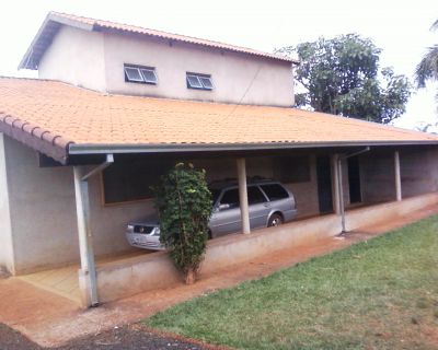 Vende-se uma Chácara 