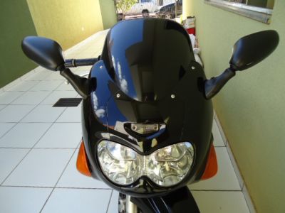 MOTO SUZUKI 2000 GSX 750F