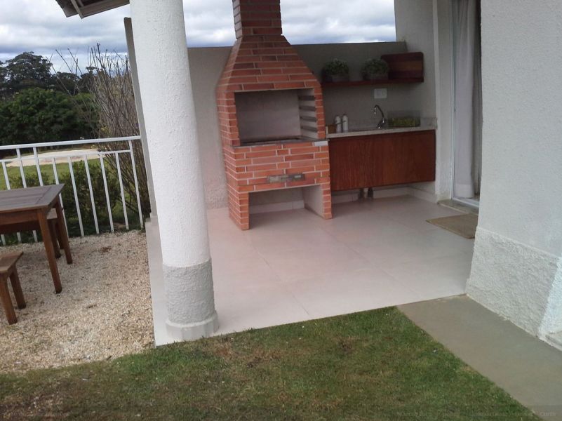 Casas em condomínio/clube