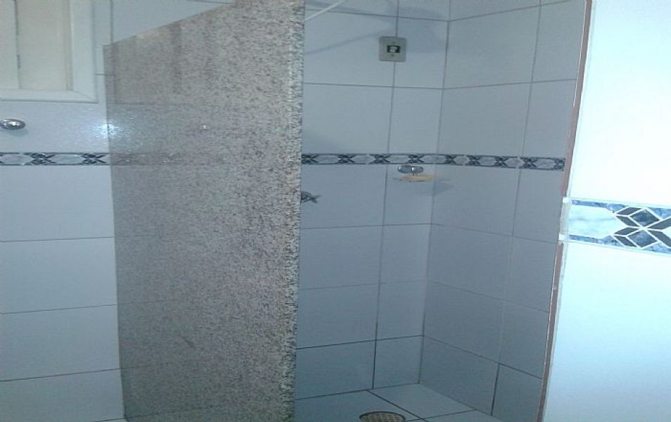 Apartamento localizado em Candelária - Cód. 111