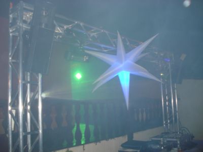 DJ  SOM LUZ ILUMINAÇÃO TELÃO  FAZENDO SUA FESTA 
