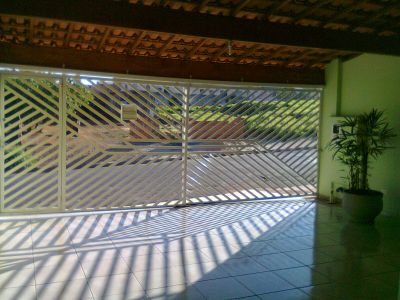 Vende-se Uma Casa em Tatui / SP.