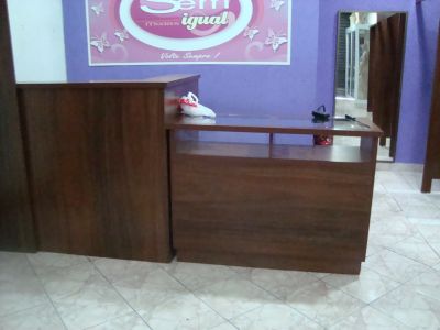 Vende se instalação semi nova para loja de roupas