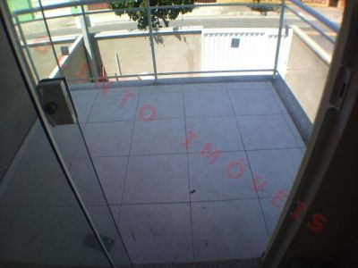 Olinto Imóveis vende Duplex 3 qts no Recreio em Rio das Ostras