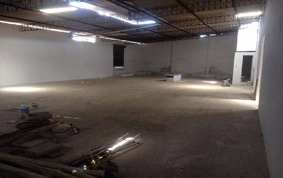 Galpão em Dix-Sept Rosado - Cód. 1165