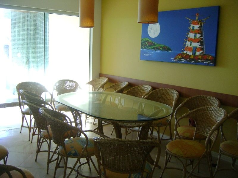 A019 - COBERTURA DE FRENTE A AVENIDA COM VISTA