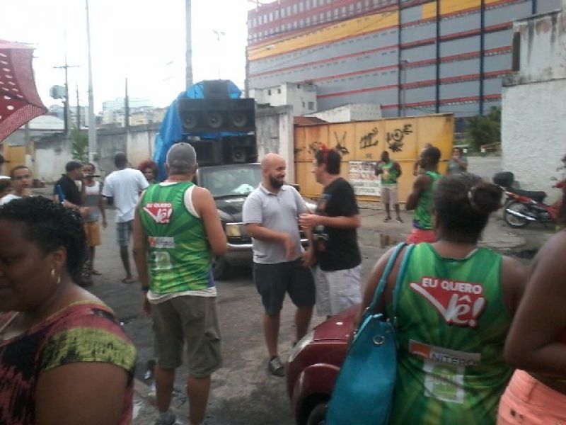 Locação de minitrio e carro de som 