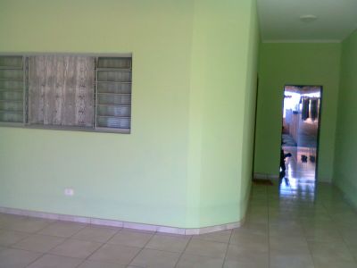 Vende-se Uma Casa em Tatui / SP.