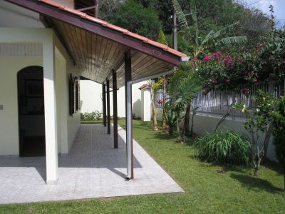 CASA PARA 20 PESSOAS