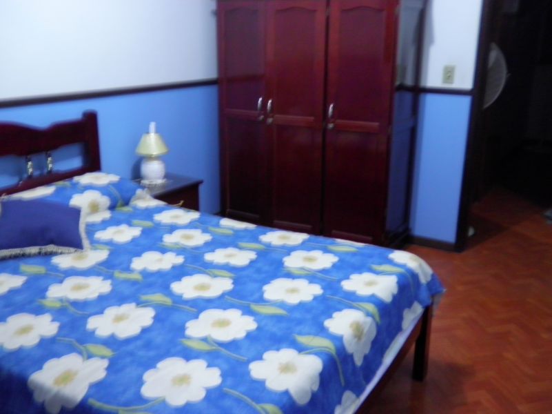 Alugo apartamento no Torres