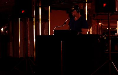 DJ + SOM + ILUMINAÇÃO  a partir de R$ 300,00