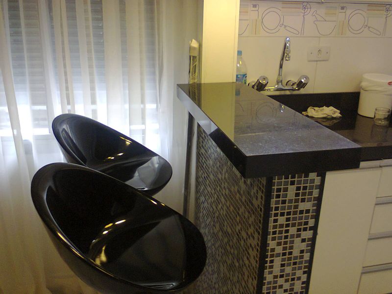 Flat com um dormitório, uma vaga de garagem, na rua Major Diogo- SP