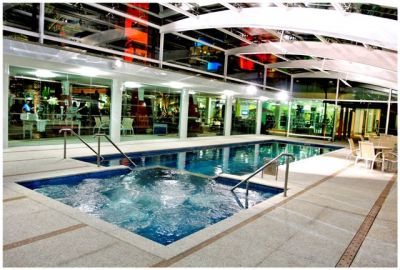 APTO FRENTE AO MAR COMPLETA AREA DE LAZER