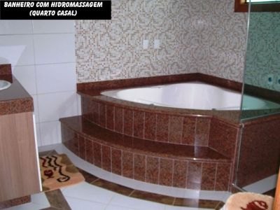 casa para alugar em Pedra Azul,passe uma temporada com conforto,luxo  vista para a pedra