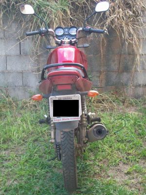 Dou Agio de Factor 2011 c/ 8.000km rodados para quem tirar ela do meu nome.