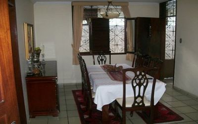 Ótima Casa em Lagoa Nova