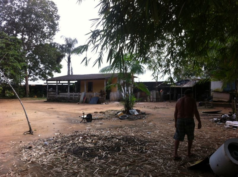 Terreno bem localizado, no Distrito 3, estrada do Tarumã, Manaus