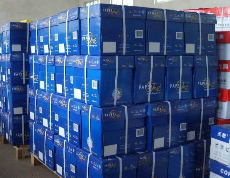 Papel de copiadora duplo A4 e outra copiadora