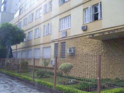 APARTAMENTOS E CASAS MOBILIADAS POR TEMPORADA