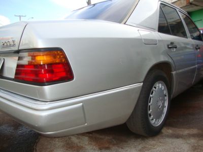 Mercedes Benz 200E, ano 1993, 4P, Automátic, completa, Couro 