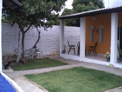 CASA C/ 3 QUARTOS SENDO 1 SUITE+LOJA+KIT NET