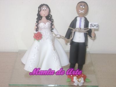 Noivos personalizados em biscuit