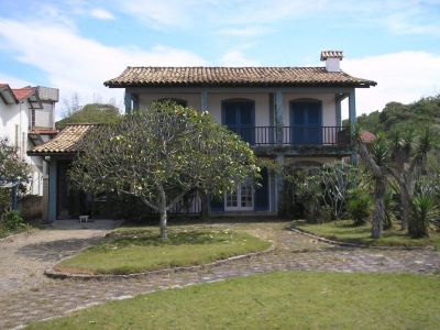 CASA COM VISTA PARA O MAR