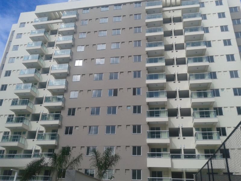  Apartamento na Penha, 02 quartos (suíte) e vaga na garagem. 