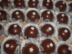 ENCOMENDAS DOCES E SALGADOS TODOS OS TIPOS TEL (71) 3234-2741