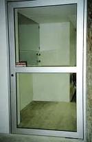 Janela e porta anti-ruído em alumínio de linha especial ALCOA.