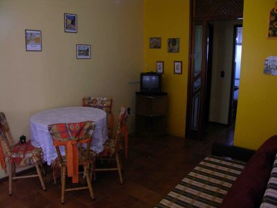 Apto/1 dormitorio no Centro de Capão da Canoa- ideal para até 4 pessoas