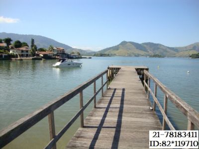 Cobertura em Angra dos Reis frente para ilha de caras