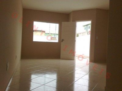 Olinto Imóveis vende Duplex 3 qts no Bela Vista em Rio das Ostras