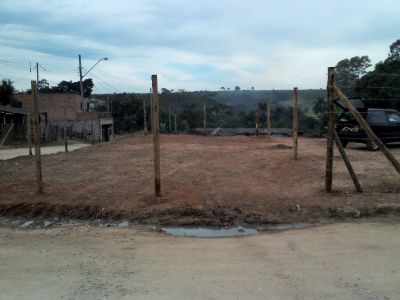 VENDO / TROCO POR CARRO