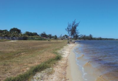Terreno de frente para Lagoa de Araruama