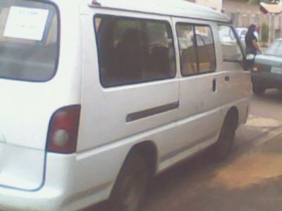 VENDO OU TROCO VAN H100 - 97 - DIESEL