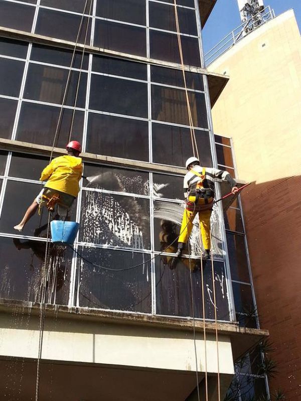 Service vertical alpinismo industrial soluções em altura