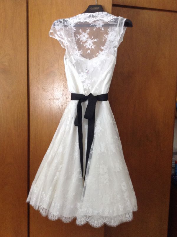 Vestido de noiva e casquete