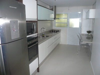 IMOVEL FRENTE AO MAR A VENDA EM FLORIANOPOLIS 5505