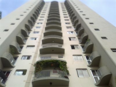 pto de 2 dorm - Reformado - Prox. ao Metrô São Joaquim e Vergueiro - Aclimação