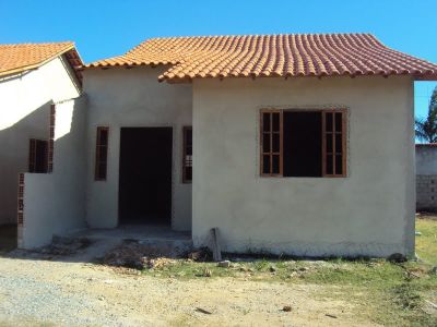 Casas em Araruama praia do Barbudo 75.000,00 financiada