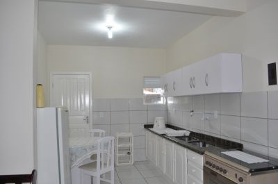 ALUGO PARA TEMPORADA EM SANTA CATARINA - PRAIA DA PINHEIRA, GUARDA DO EMBAU, PROXIMO A FLORIPA