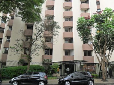 1 dormitorio com condominio baixo em Moema