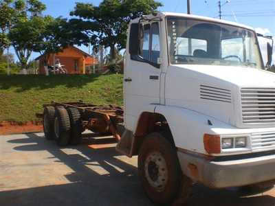 Mercedes Bens L2325 Chassi