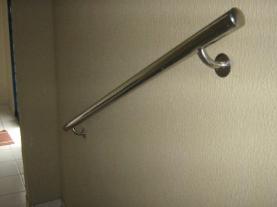 CORRIMÃO EM AÇO-INOX
