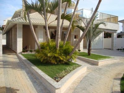 1 Quadra Praia JURERÉ INTERNACIONAL-FLORIANÓPOLIS-Luxuosa Casa