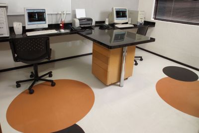 Pisos emborrachados e PVC